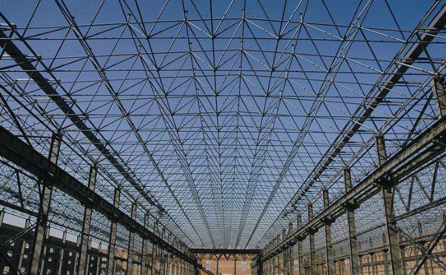 福建网架安装施工中搭设脚手架应该注意哪些事项